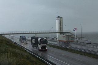 ad62
