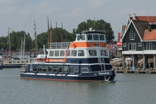 vm08